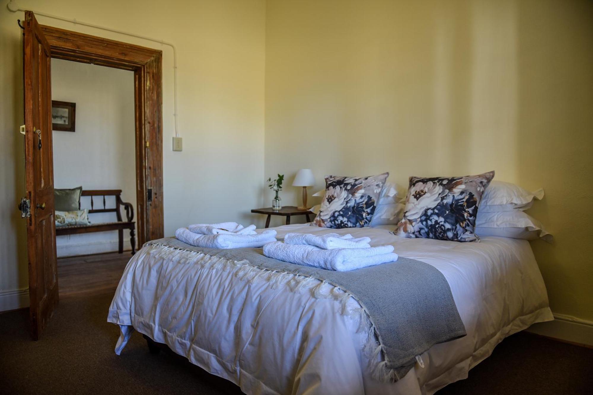 Karooroos Guesthouse Middelburg  Buitenkant foto