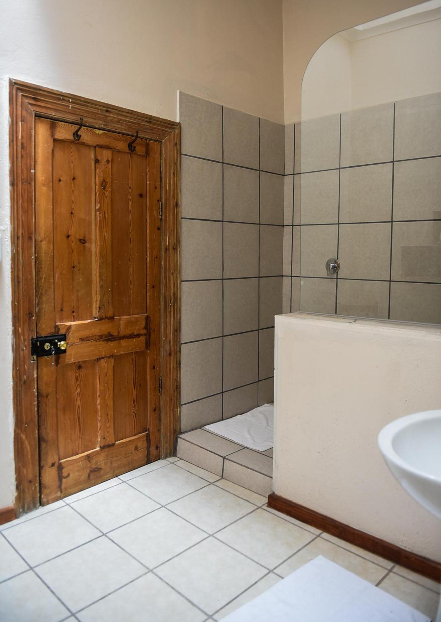 Karooroos Guesthouse Middelburg  Buitenkant foto